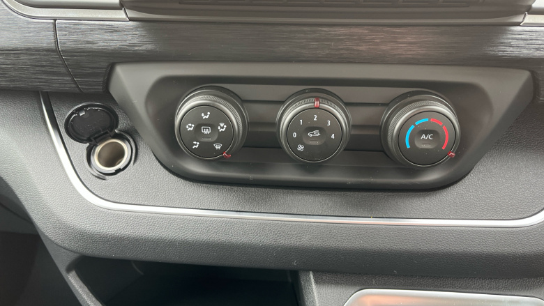 Renault Trafic Swb Diesel SL30 Blue dCi 150 Extra [Safety] Van